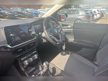 Used Volkswagen T-Cross 2025 for sale - 76110919: Photo 2
