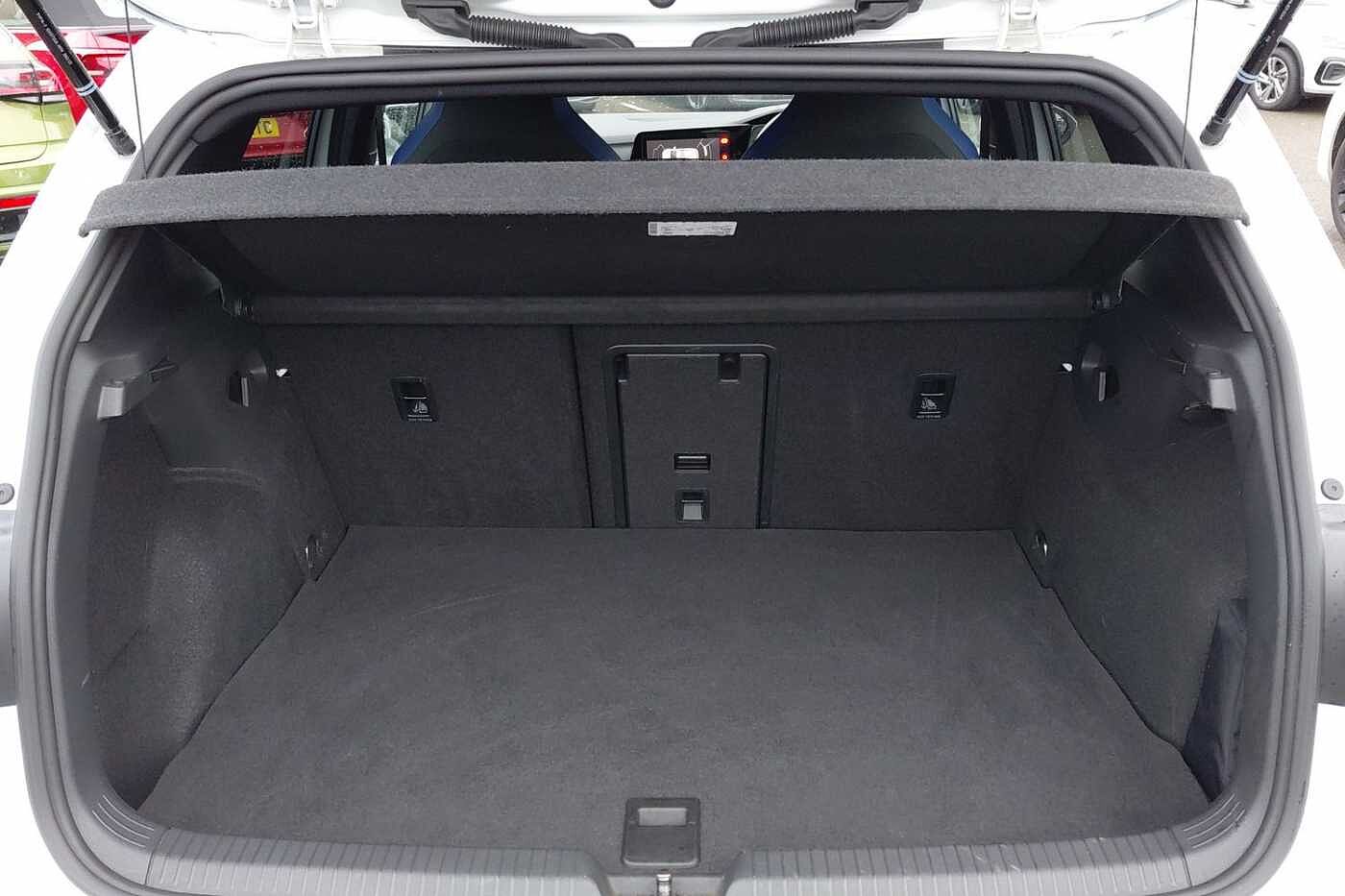 Used Volkswagen Golf 2024 for sale - 76800339: Photo 11