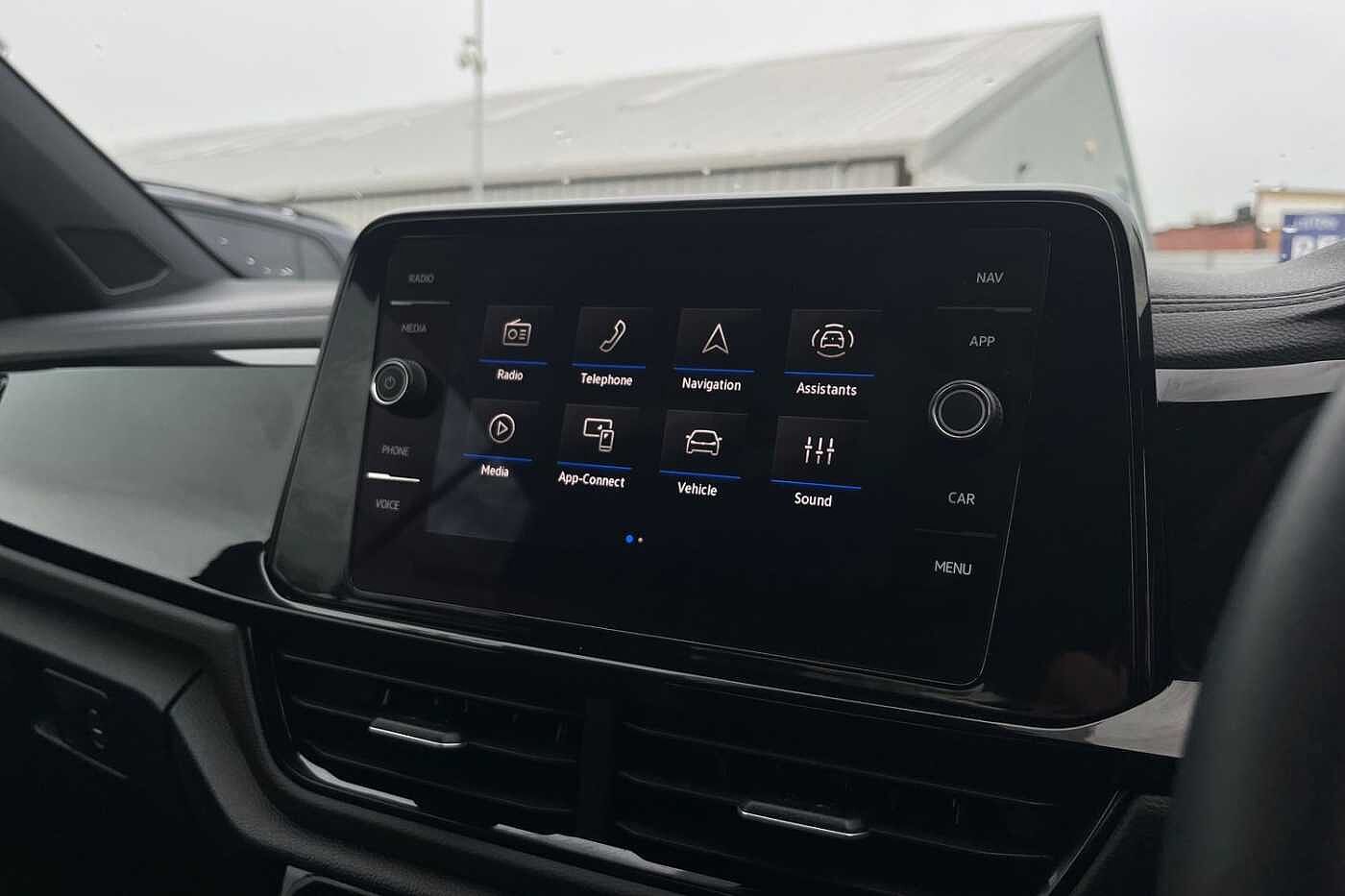 Used Volkswagen T-Roc 2025 for sale - 77725359: Photo 12