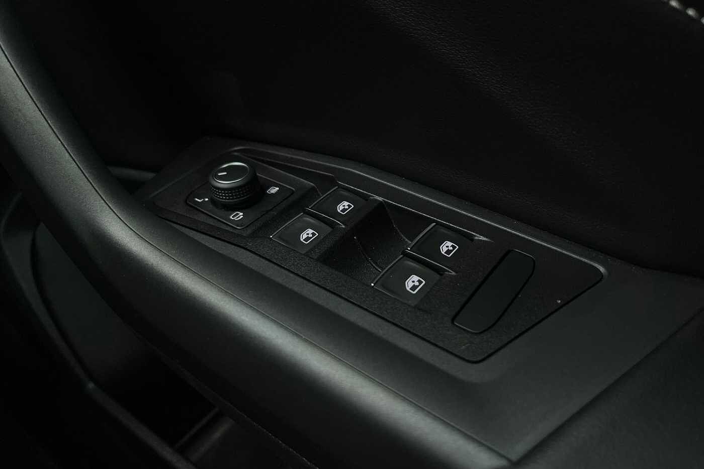 Used Volkswagen T-Roc 2025 for sale - 77725359: Photo 21