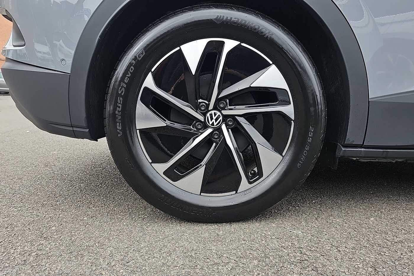 Used Volkswagen ID.4 2025 for sale - 76285471: Photo 5