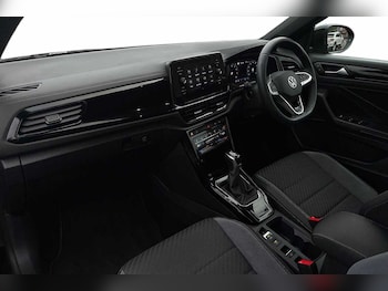 Used Volkswagen T-Roc 2025 for sale - 79063642: Photo