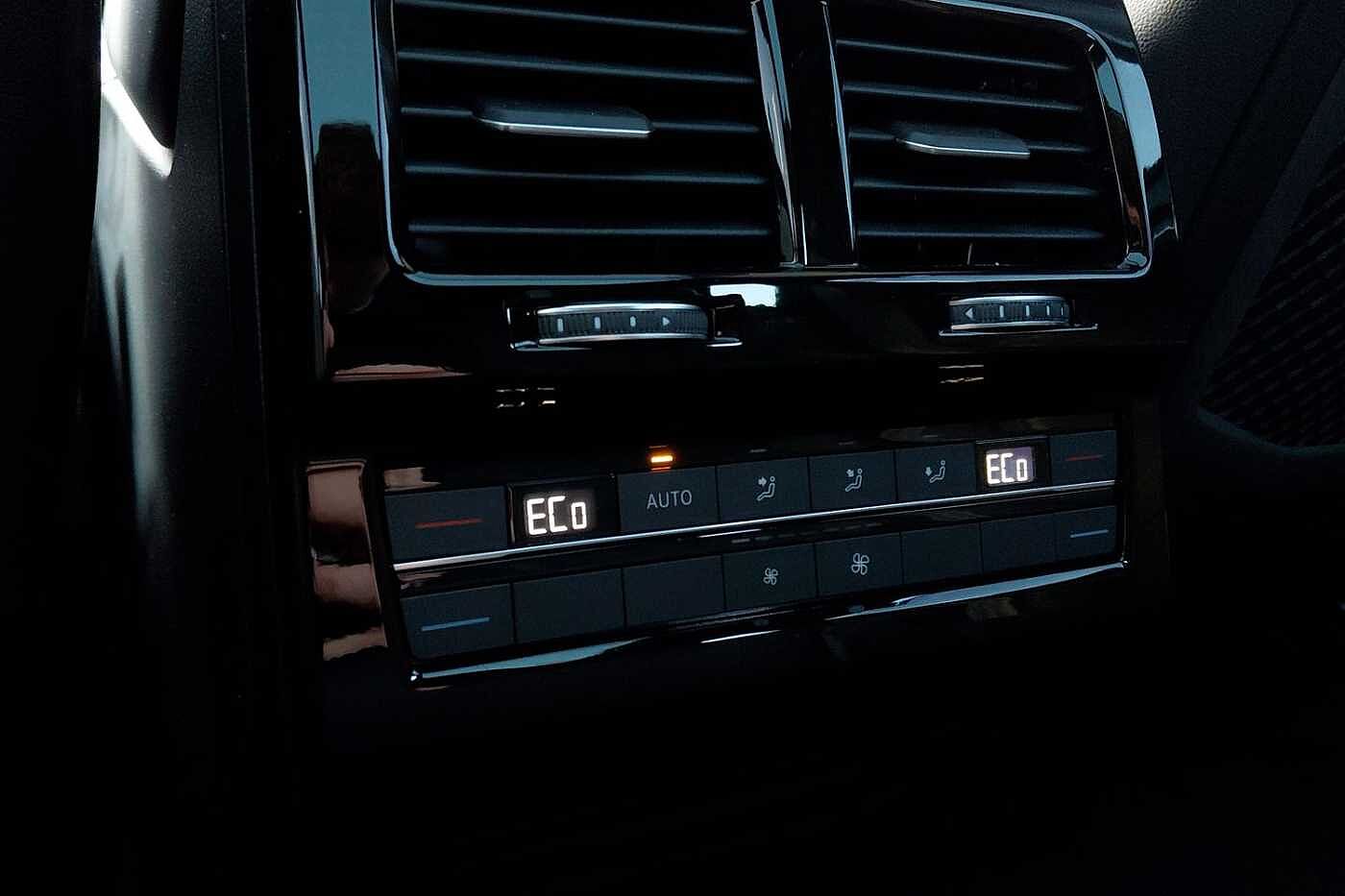 Used Volkswagen Touareg 2025 for sale - 76937225: Photo 14