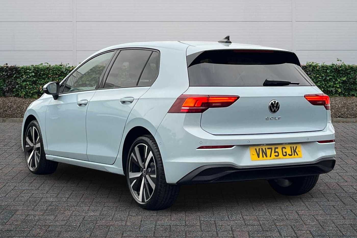 Used Volkswagen Golf 2026 for sale - 77442107: Photo 3