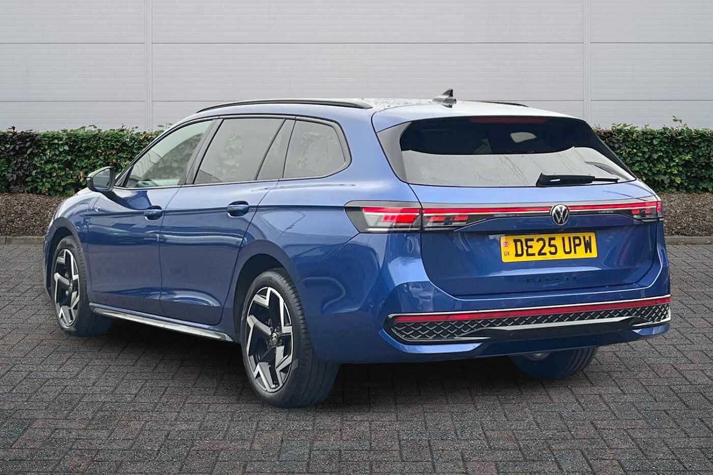 Used Volkswagen Passat 2025 for sale - 77157544: Photo 3