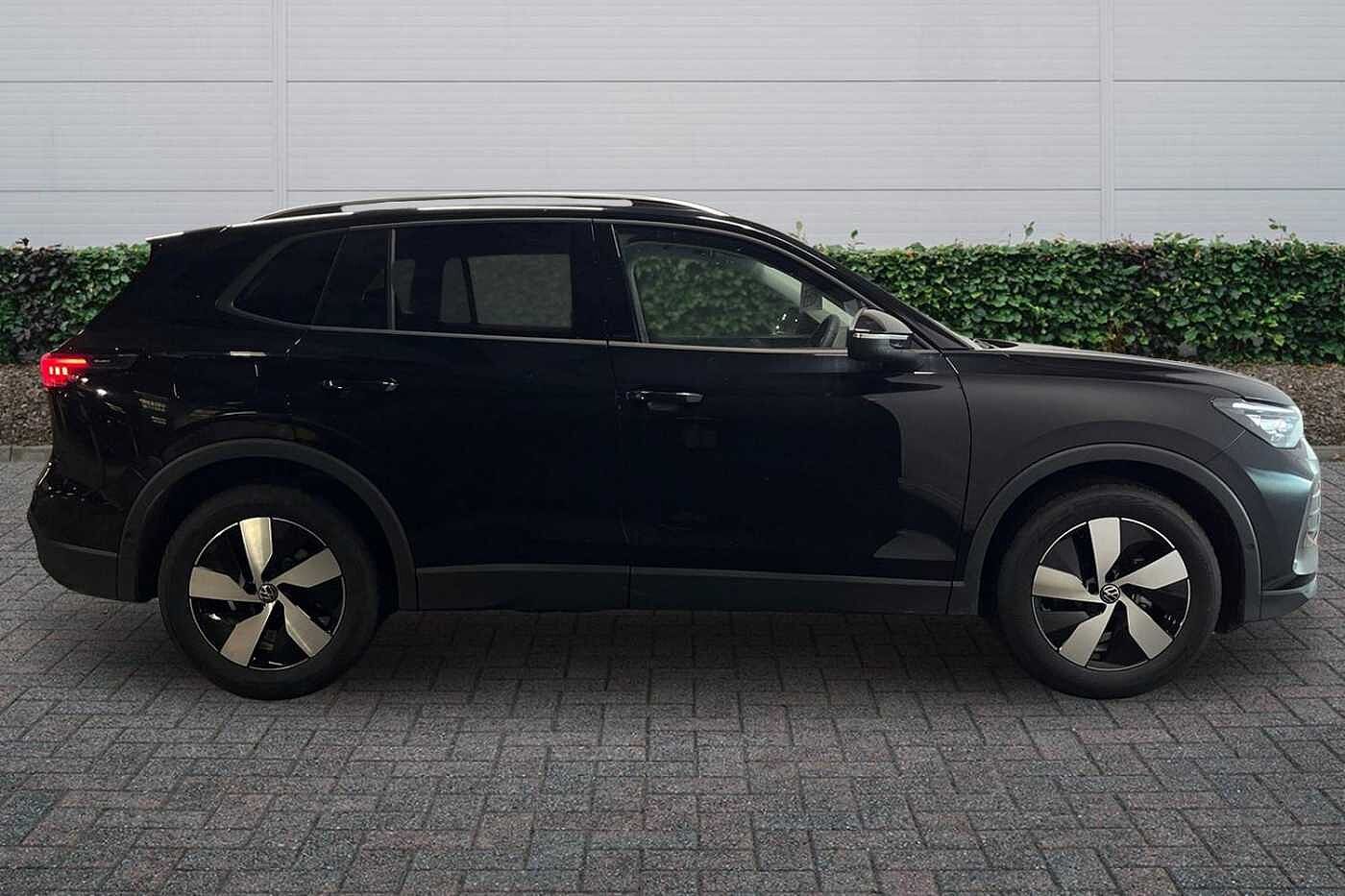 Used Volkswagen Tiguan 2025 for sale - 77177669: Photo 4