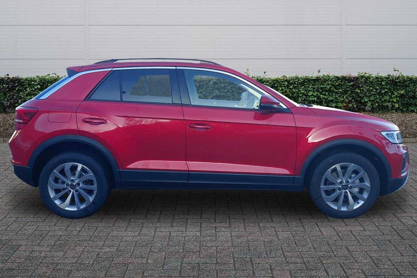 Used Volkswagen T-Roc 2025 for sale - 76500892: Photo 4