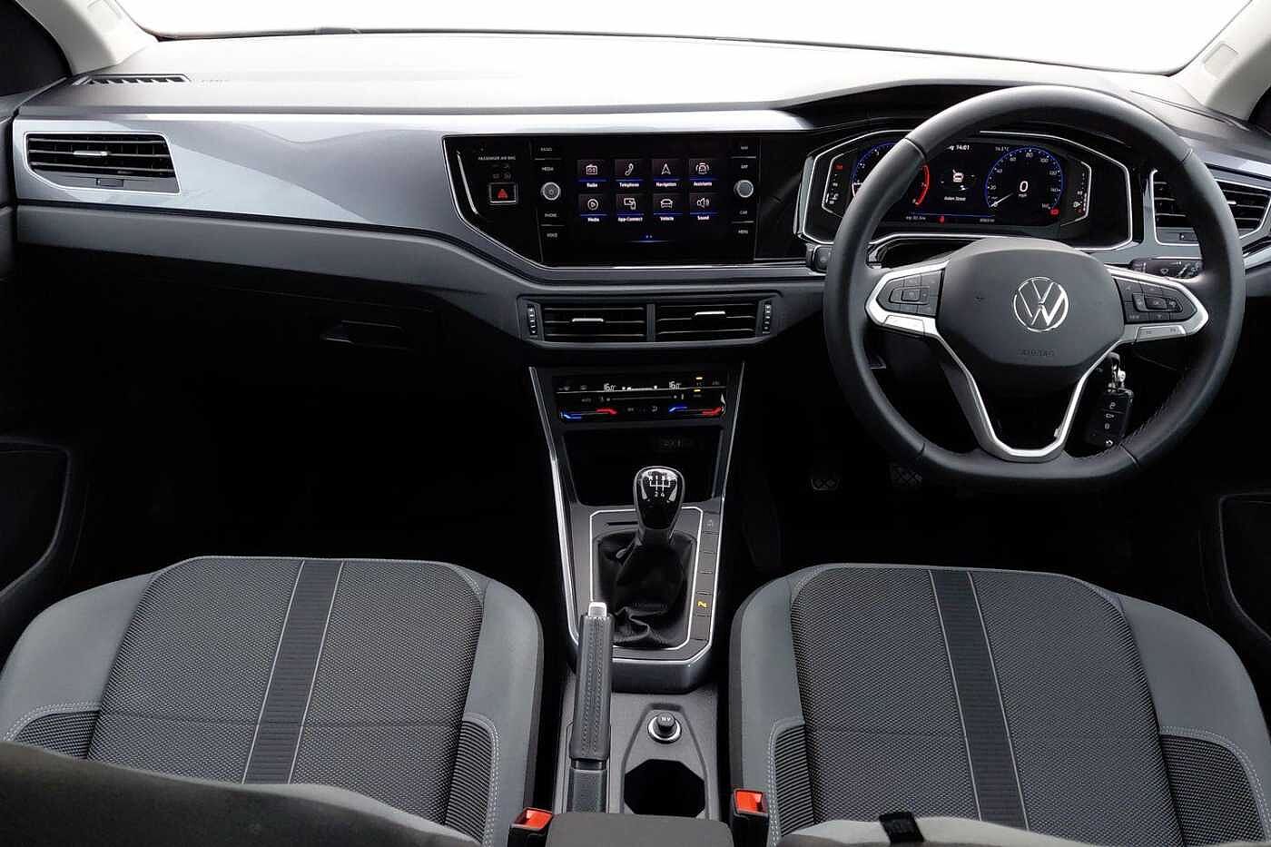 Used Volkswagen Polo 2024 for sale - 77176620: Photo 9