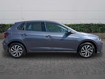 Used Volkswagen Polo 2024 for sale - 78959791: Photo