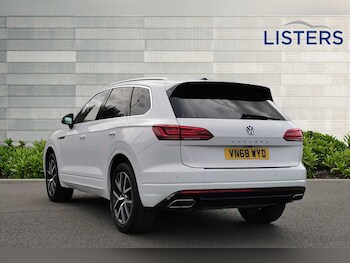 Used Volkswagen Touareg 2018 for sale - 74910164: Photo