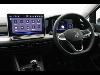 Used Volkswagen Golf 2024 for sale - 75226997: Photo