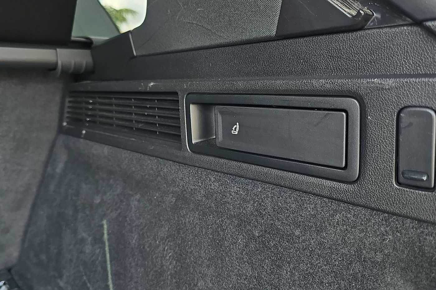 Used Volkswagen Touareg 2024 for sale - 76111225: Photo 14