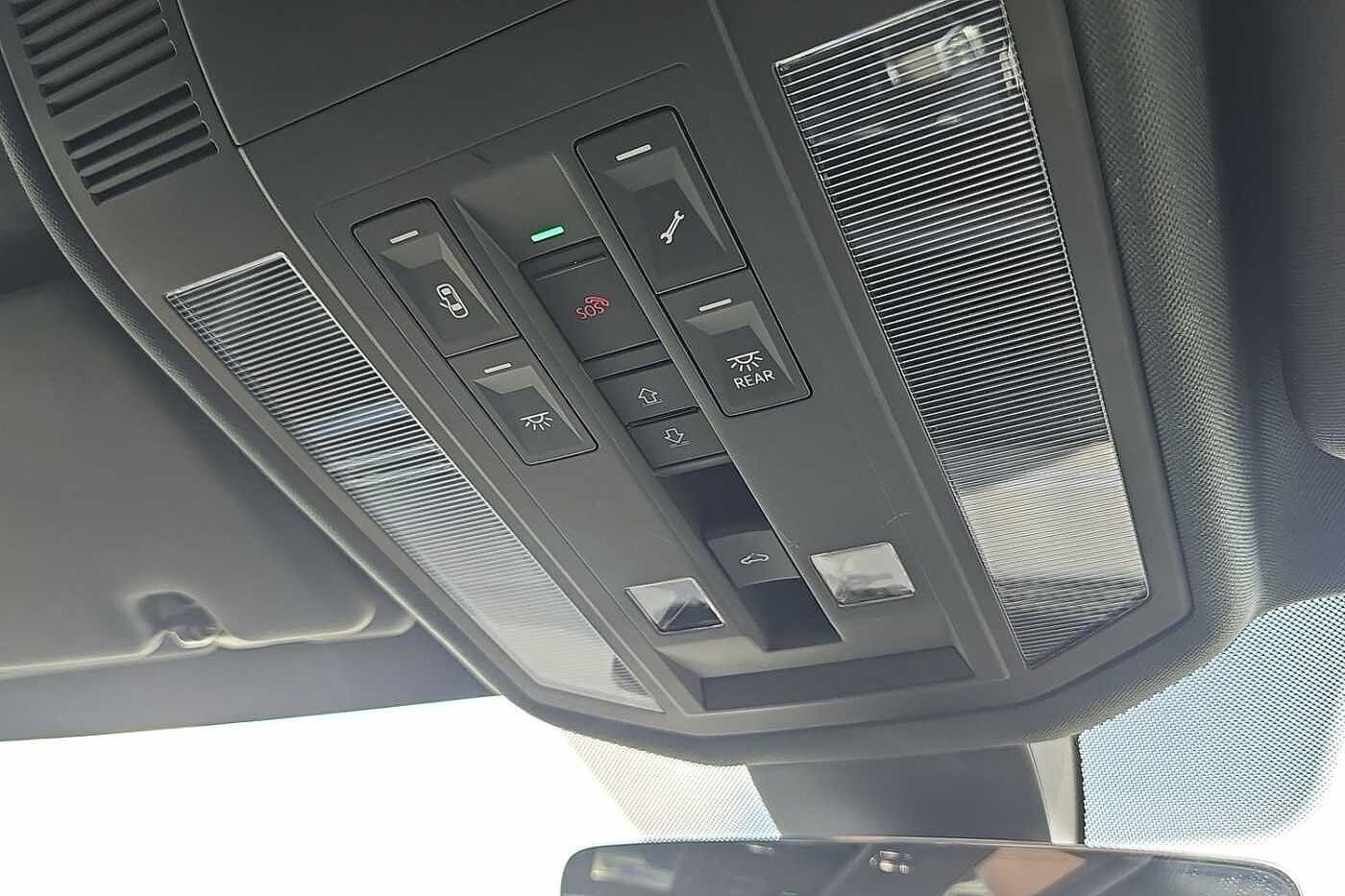 Used Volkswagen Touareg 2024 for sale - 76111225: Photo 20