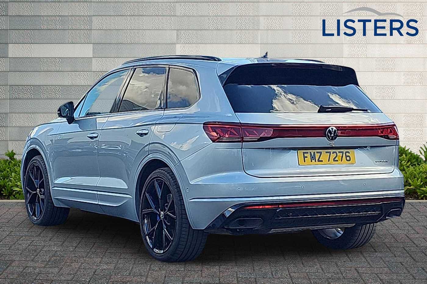 Used Volkswagen Touareg 2024 for sale - 76111225: Photo 3