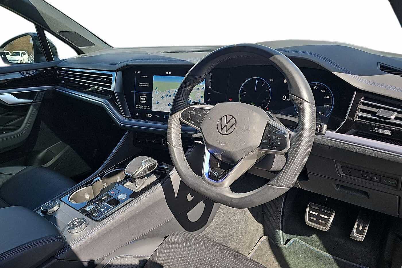 Used Volkswagen Touareg 2024 for sale - 76111225: Photo 6