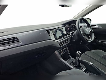 Used Volkswagen Polo 2021 for sale - 76110981: Photo 2