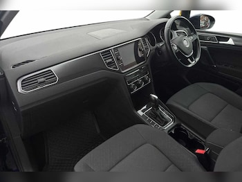 Used Volkswagen Golf SV 2019 for sale - 77725392: Photo