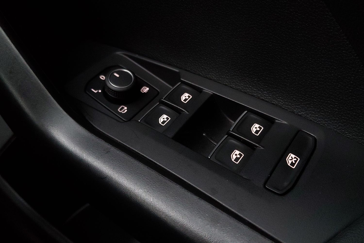 Used Volkswagen T-Cross 2023 for sale - 76410266: Photo 20