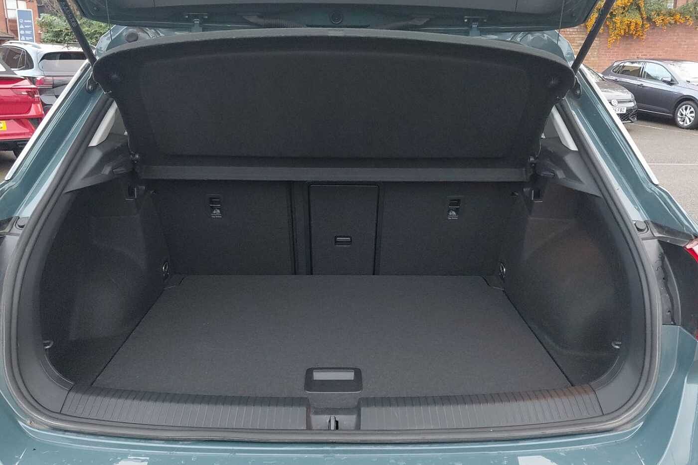 Used Volkswagen T-Roc 2023 for sale - 77177659: Photo 11