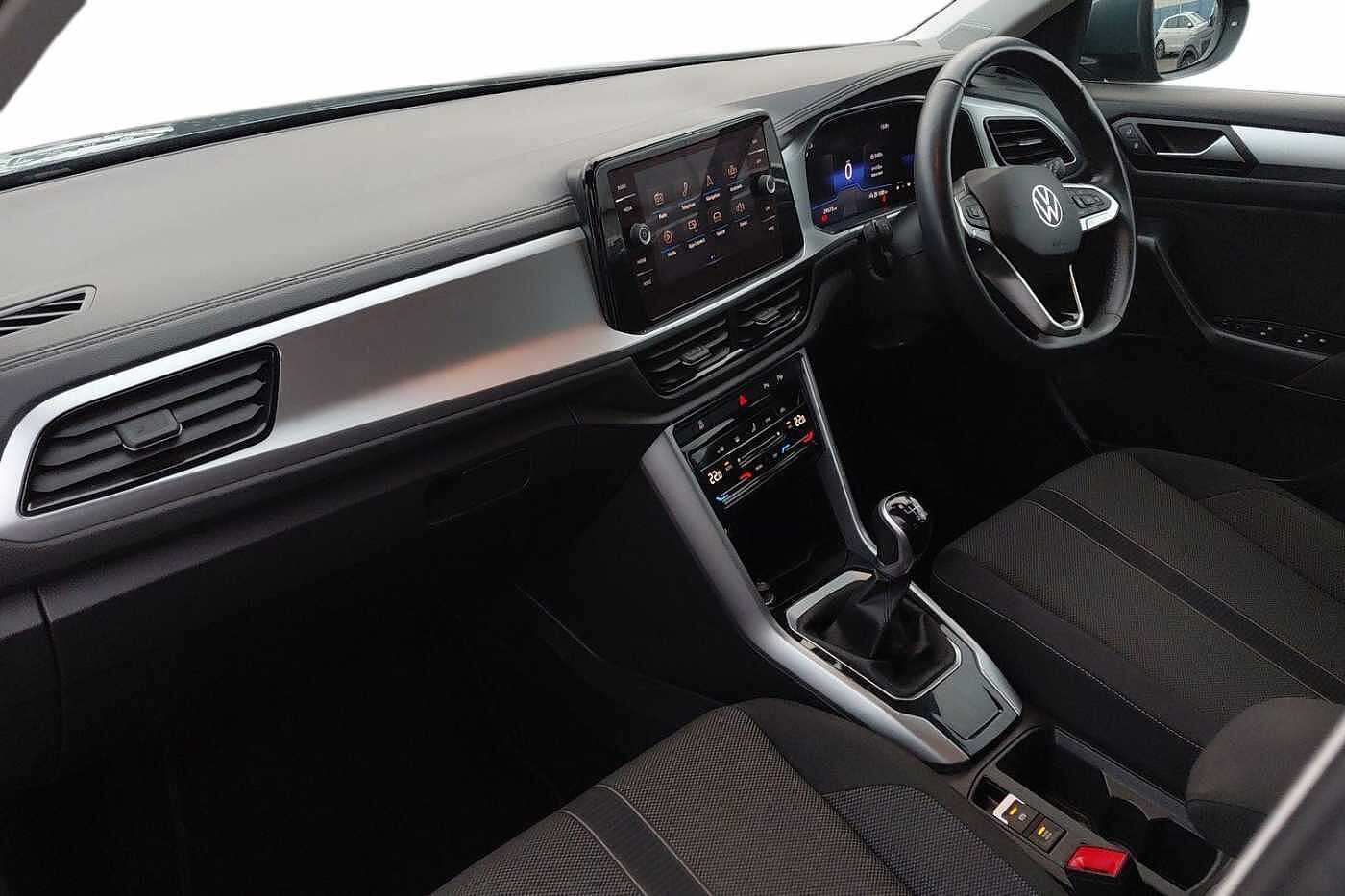 Used Volkswagen T-Roc 2023 for sale - 77177659: Photo 2