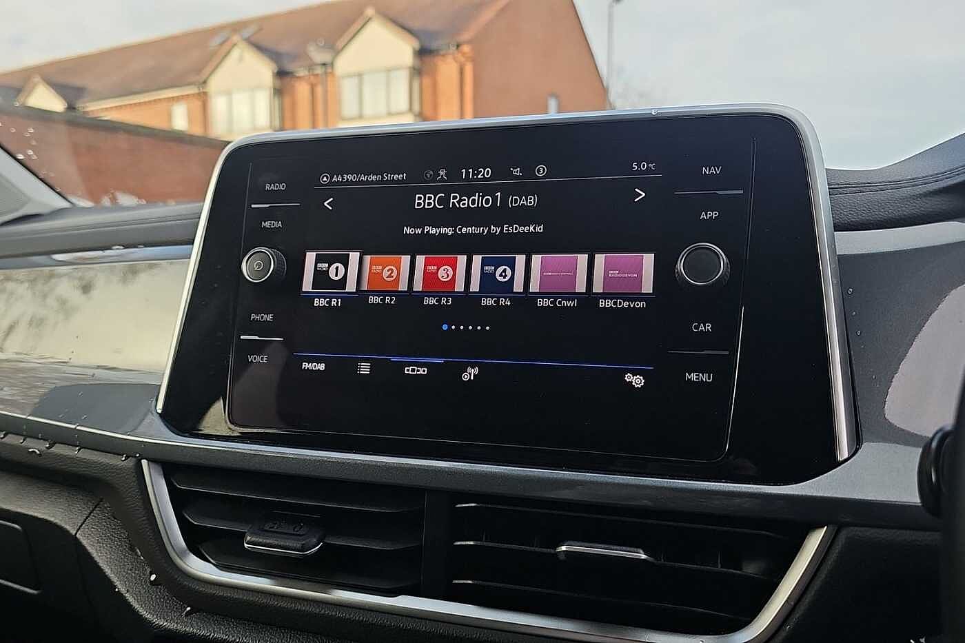 Used Volkswagen T-Roc 2023 for sale - 76635352: Photo 12