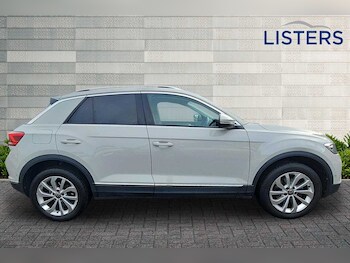 Used Volkswagen T-Roc 2023 for sale - 76635352: Photo