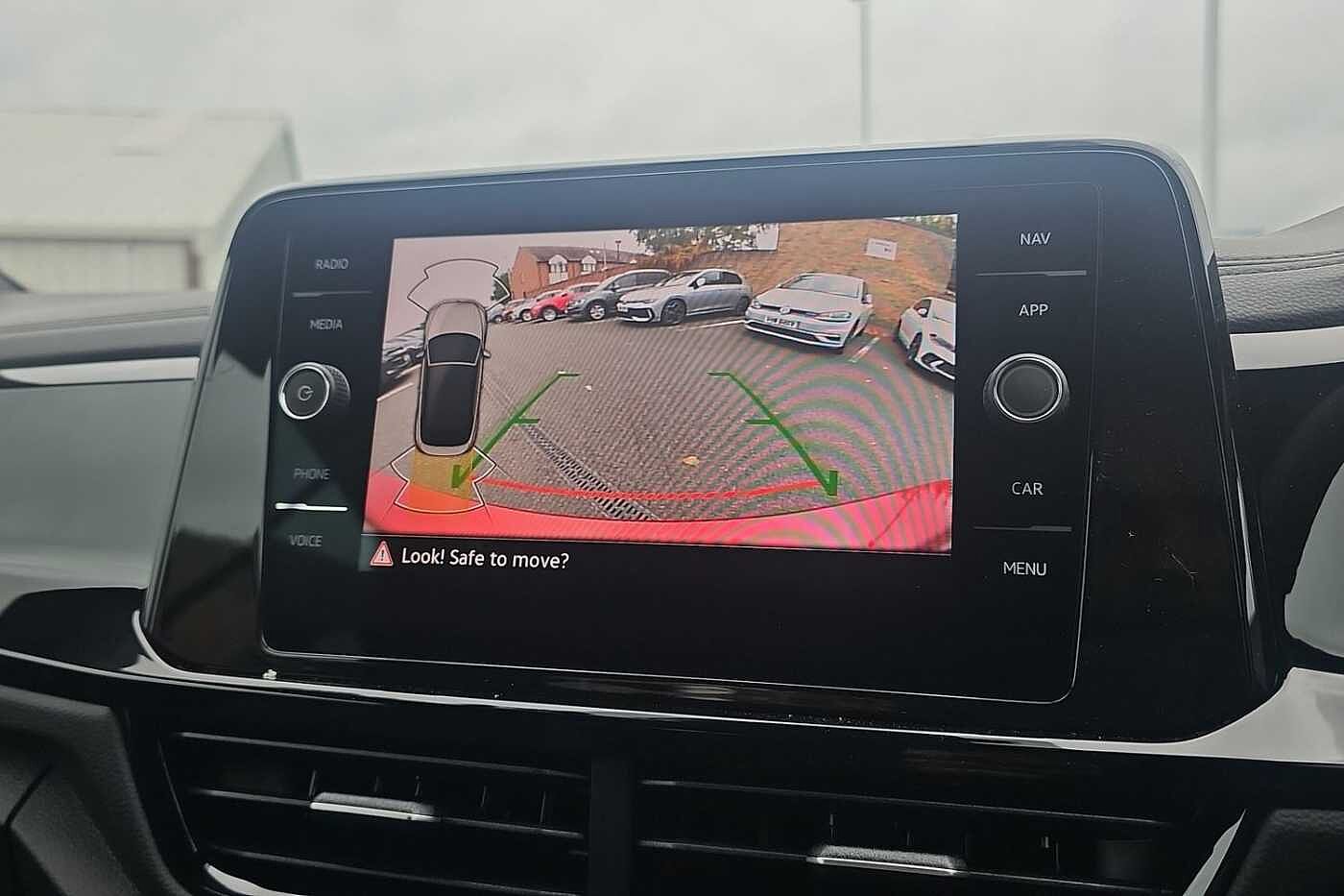 Used Volkswagen T-Roc 2025 for sale - 76176049: Photo 17