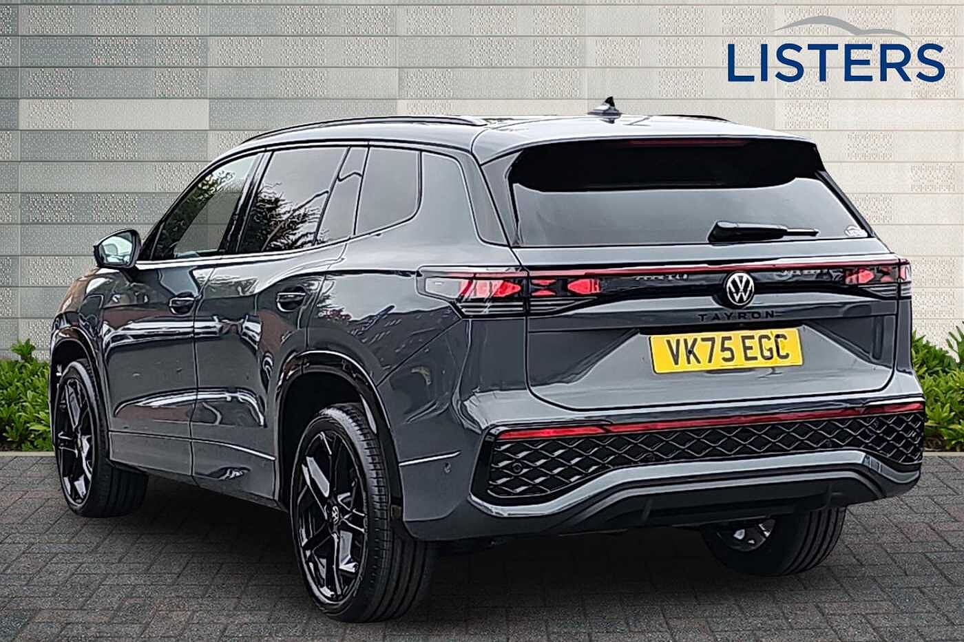 Used Volkswagen Touran 2025 for sale - 77052383: Photo 3