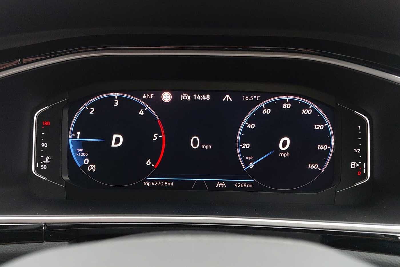 Used Volkswagen T-Roc 2025 for sale - 77177478: Photo 17