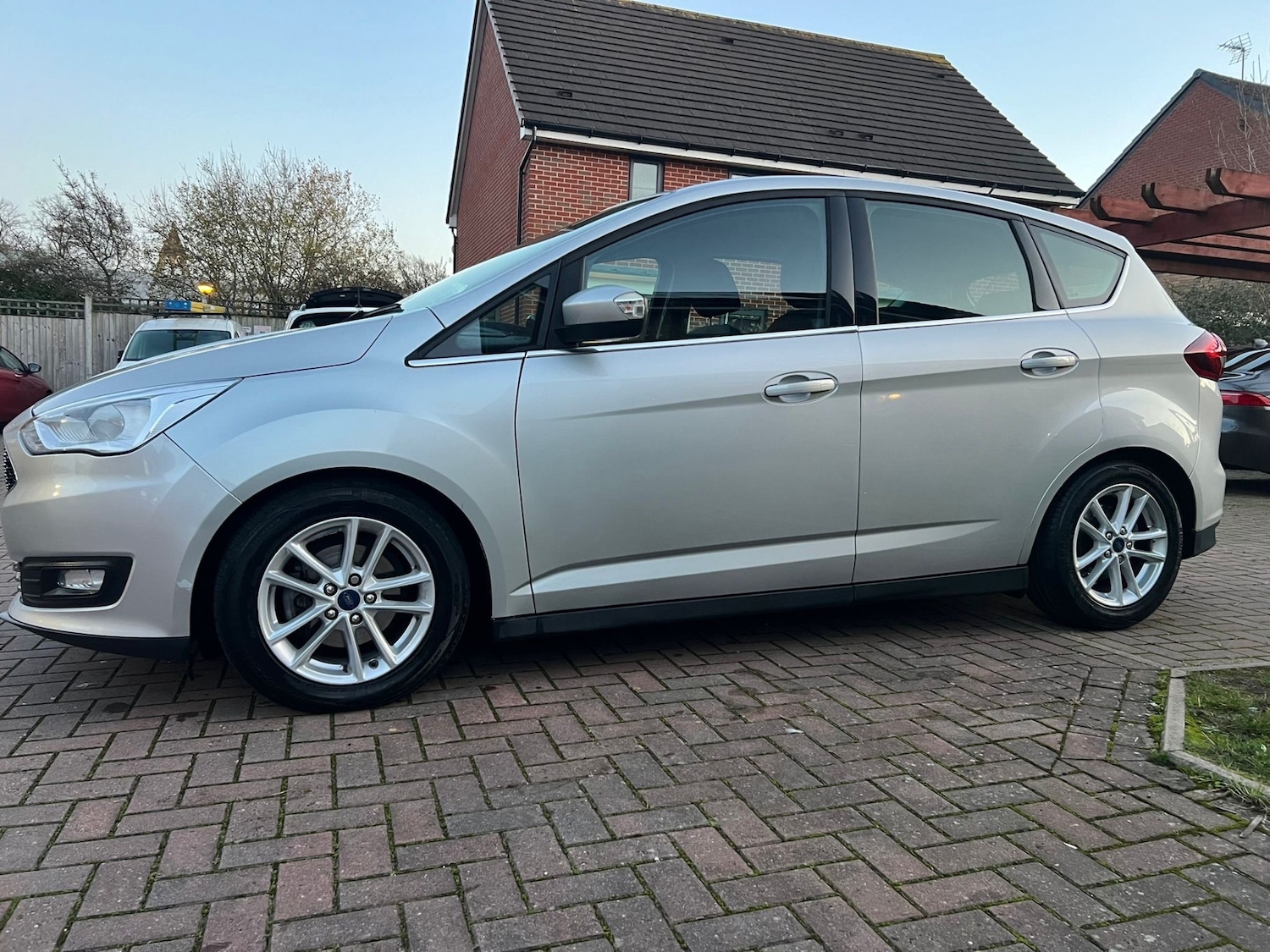 Used Ford C-Max 2017 for sale - 78183506: Photo 2