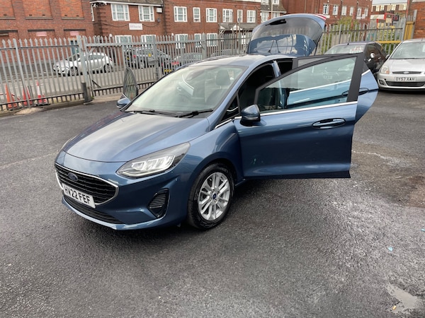 Used Ford Fiesta 2022 for sale - 74208148: Photo 2