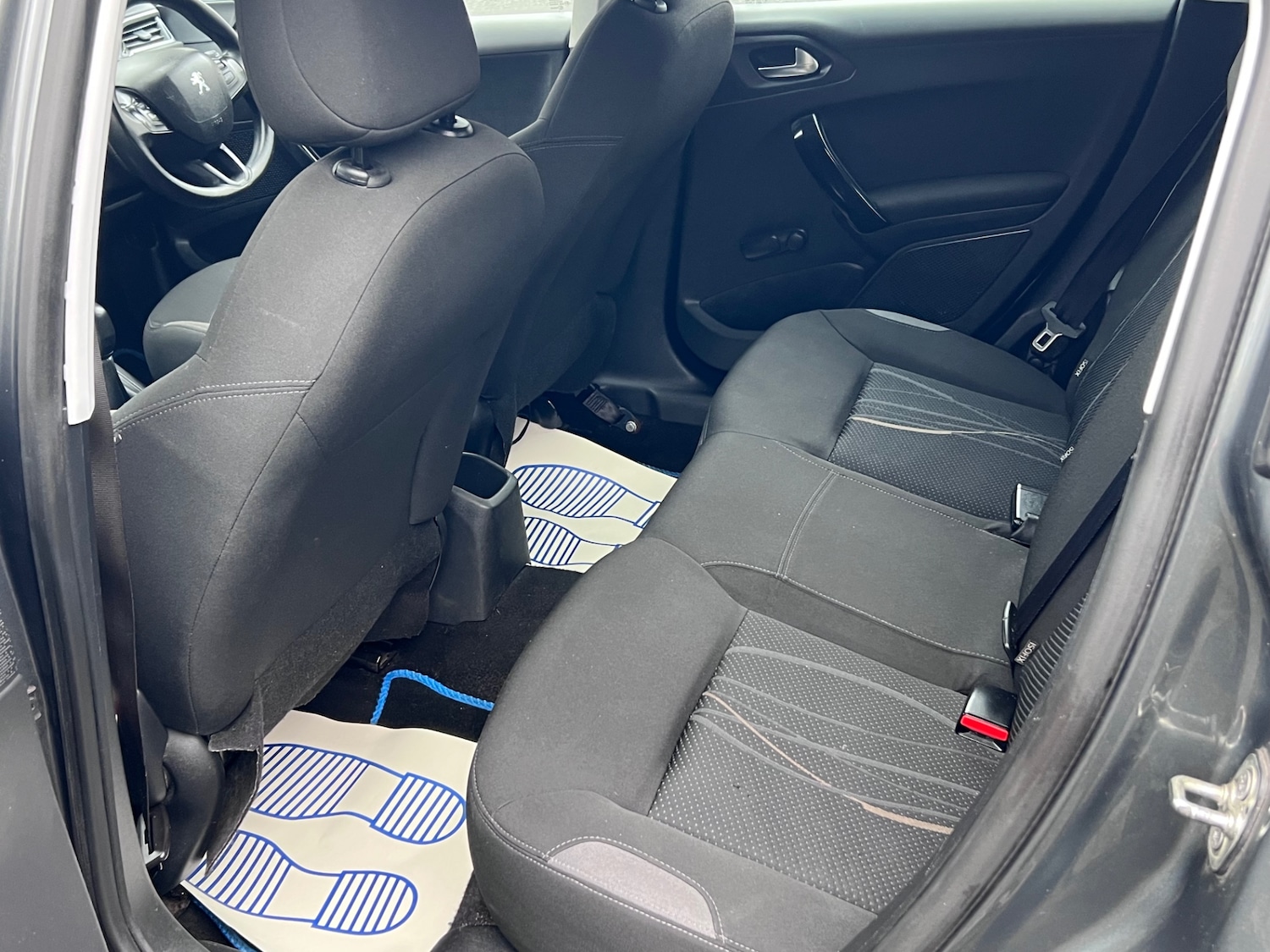 Used Peugeot 208 2012 for sale - 76560233: Photo 11