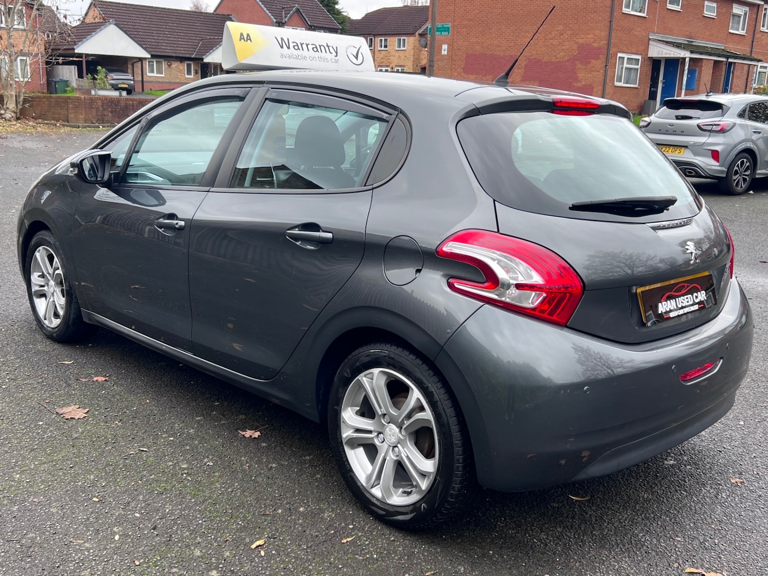 Used Peugeot 208 2012 for sale - 76560233: Photo 14