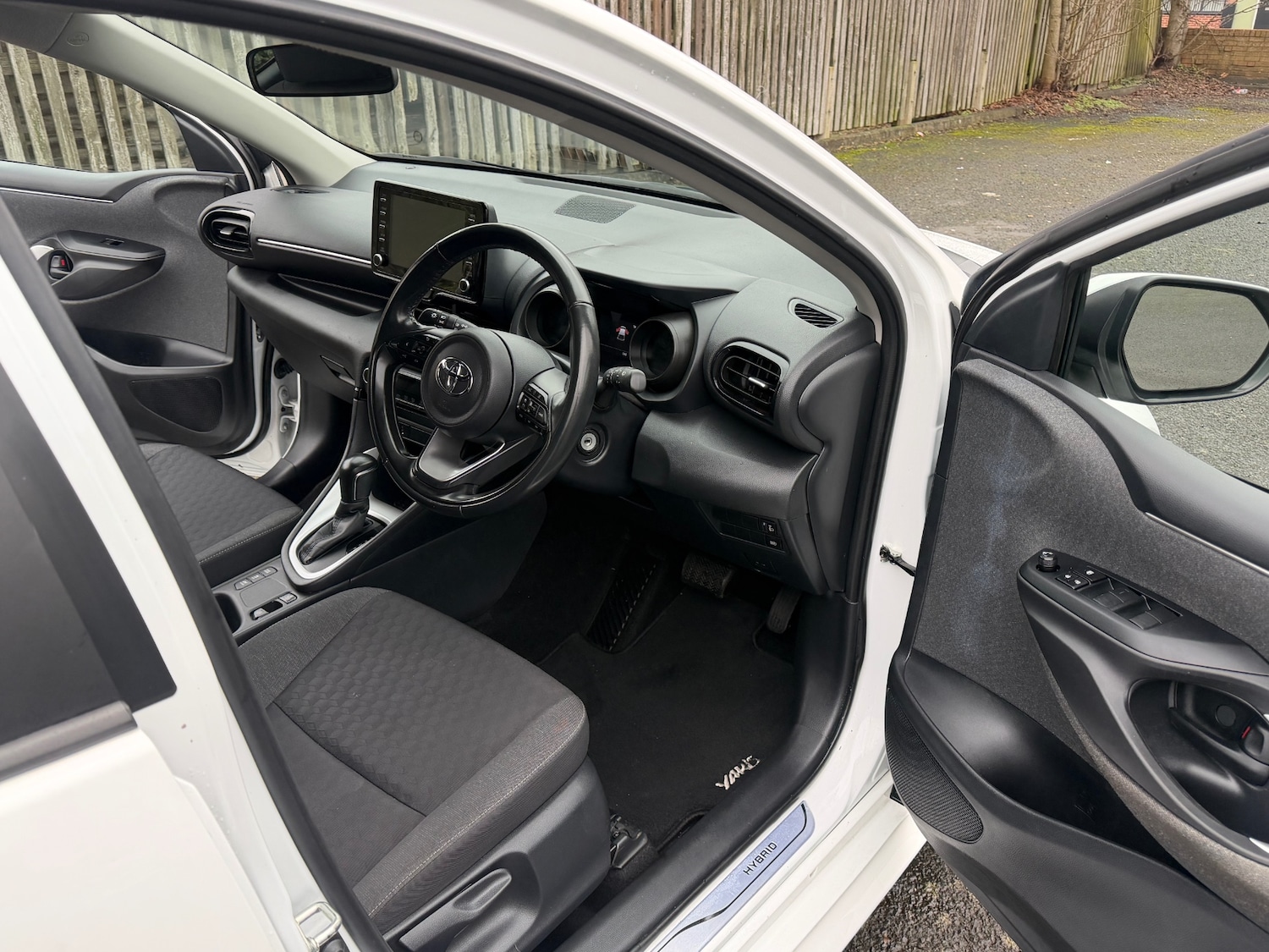 Used Toyota Yaris 2022 for sale - 77611371: Photo 15