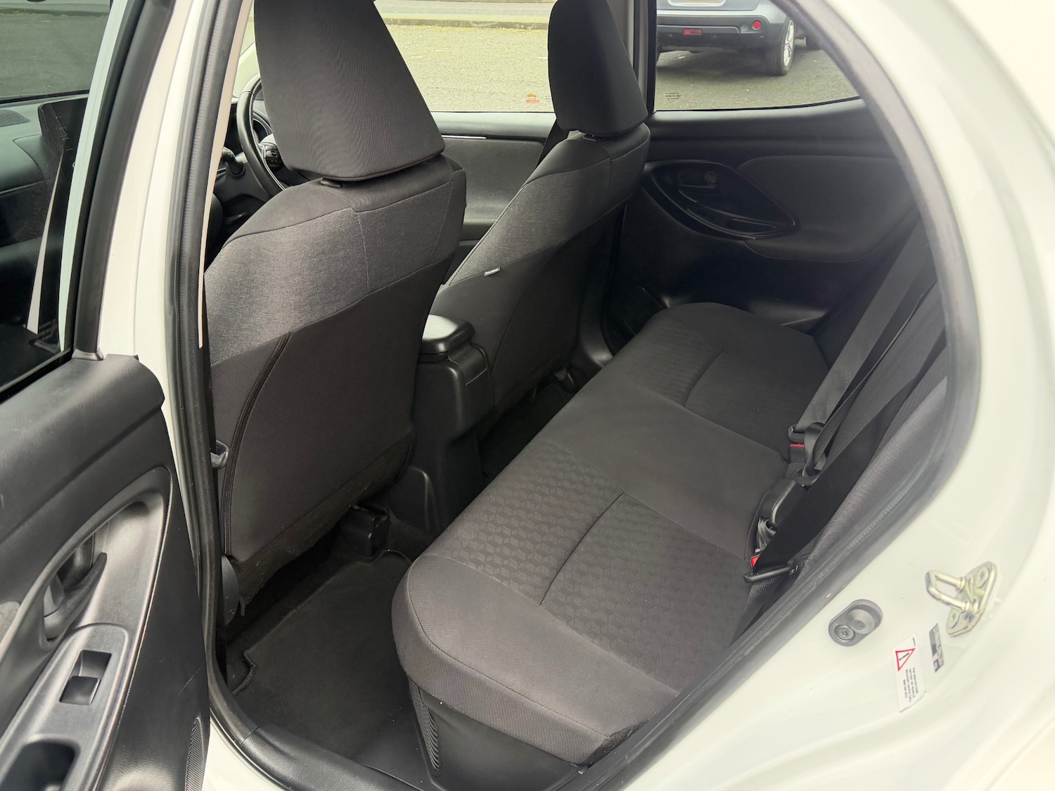 Used Toyota Yaris 2022 for sale - 77611371: Photo 23