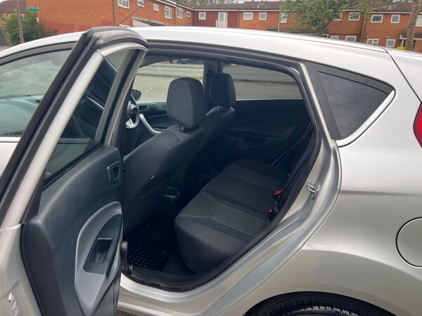 Used Ford Fiesta 2010 for sale - 74898324: Photo 19