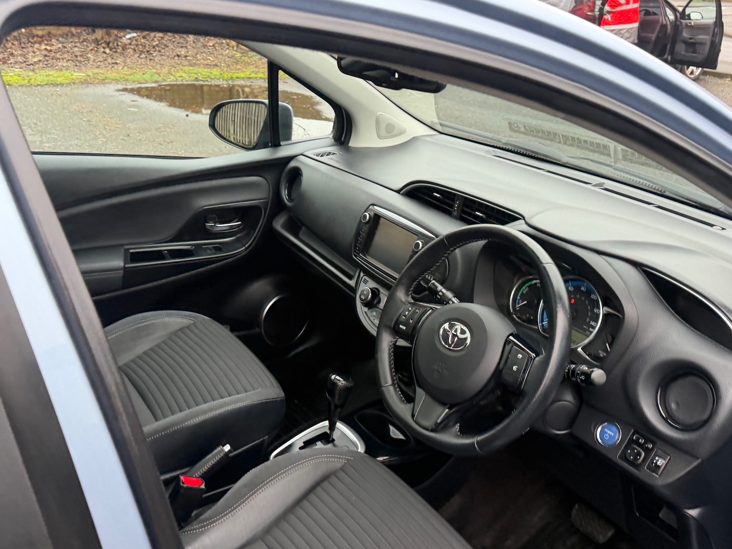 Used Toyota Yaris 2016 for sale - 77611379: Photo 17