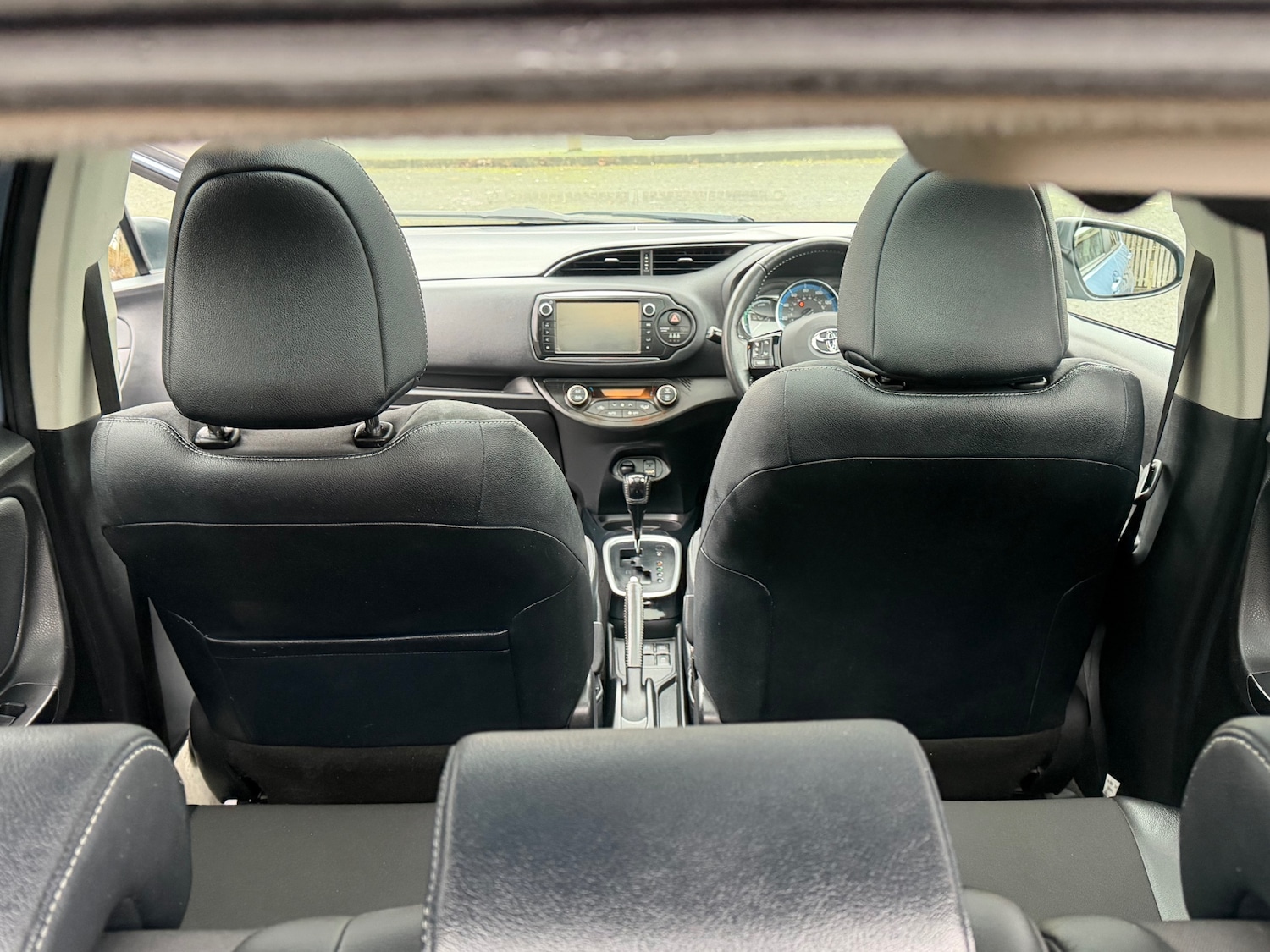 Used Toyota Yaris 2016 for sale - 77611379: Photo 24