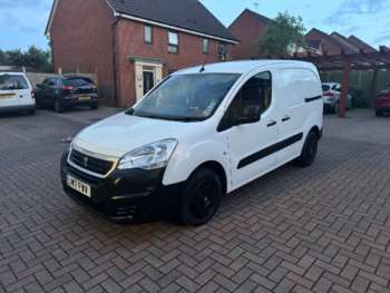 Used Peugeot Partner 2017 for sale - 74207958: Photo