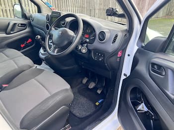 Used Peugeot Partner 2017 for sale - 79732092: Photo