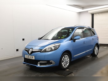 Used Renault Grand Scenic 2016 for sale - 76536964: Photo
