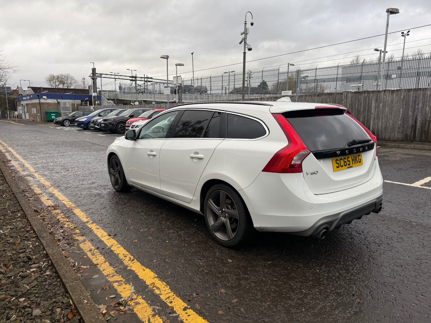 Used Volvo V60 2015 for sale - 76831229: Photo 5