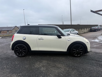 Used MINI Hatch 2018 for sale - 77240283: Photo