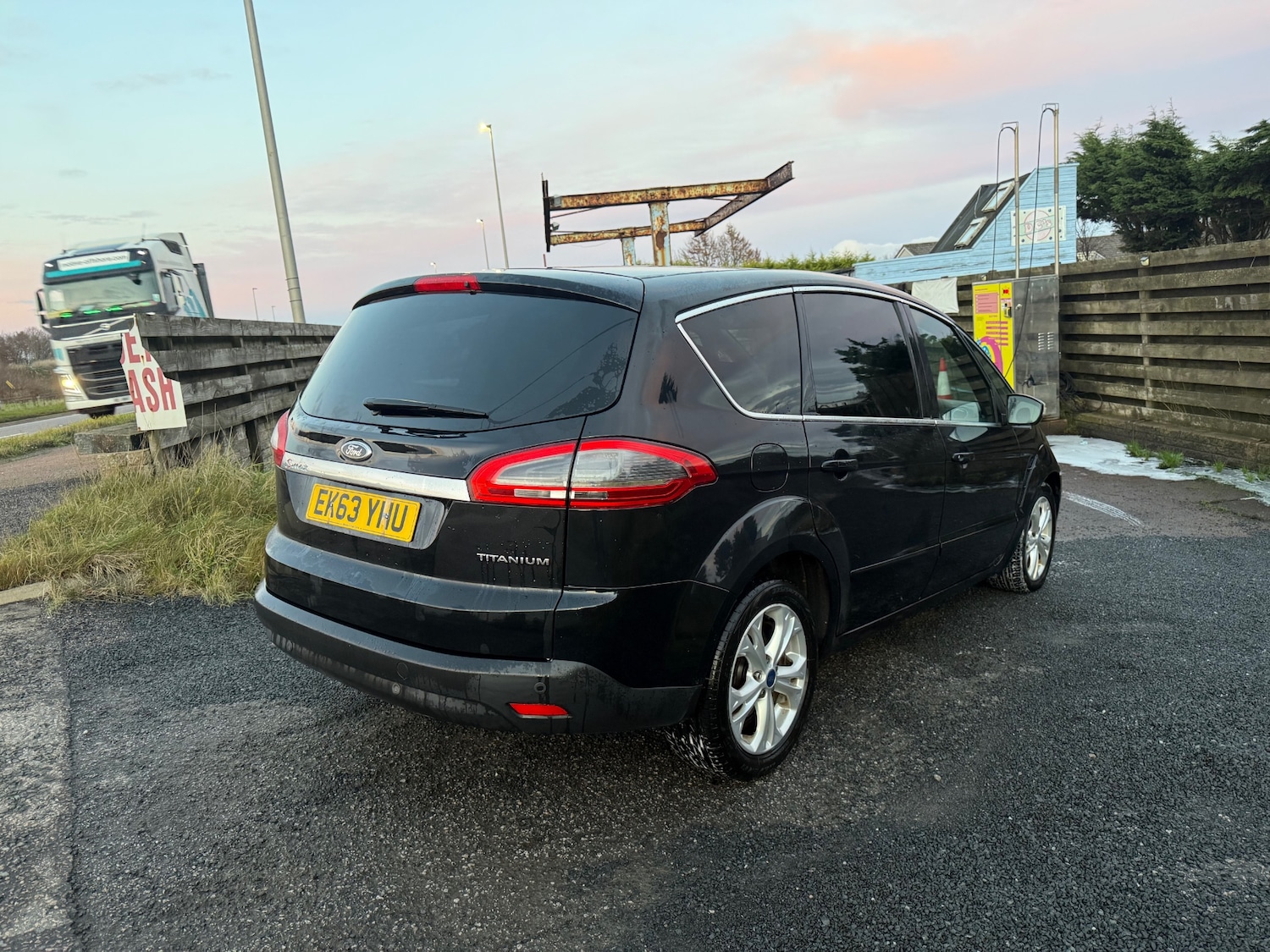 Used Ford S-Max 2013 for sale - 76536946: Photo 3