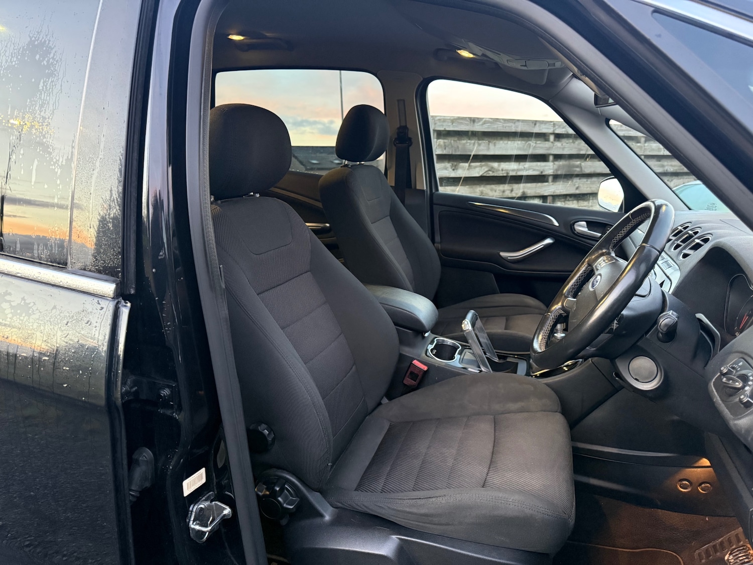 Used Ford S-Max 2013 for sale - 76536946: Photo 9