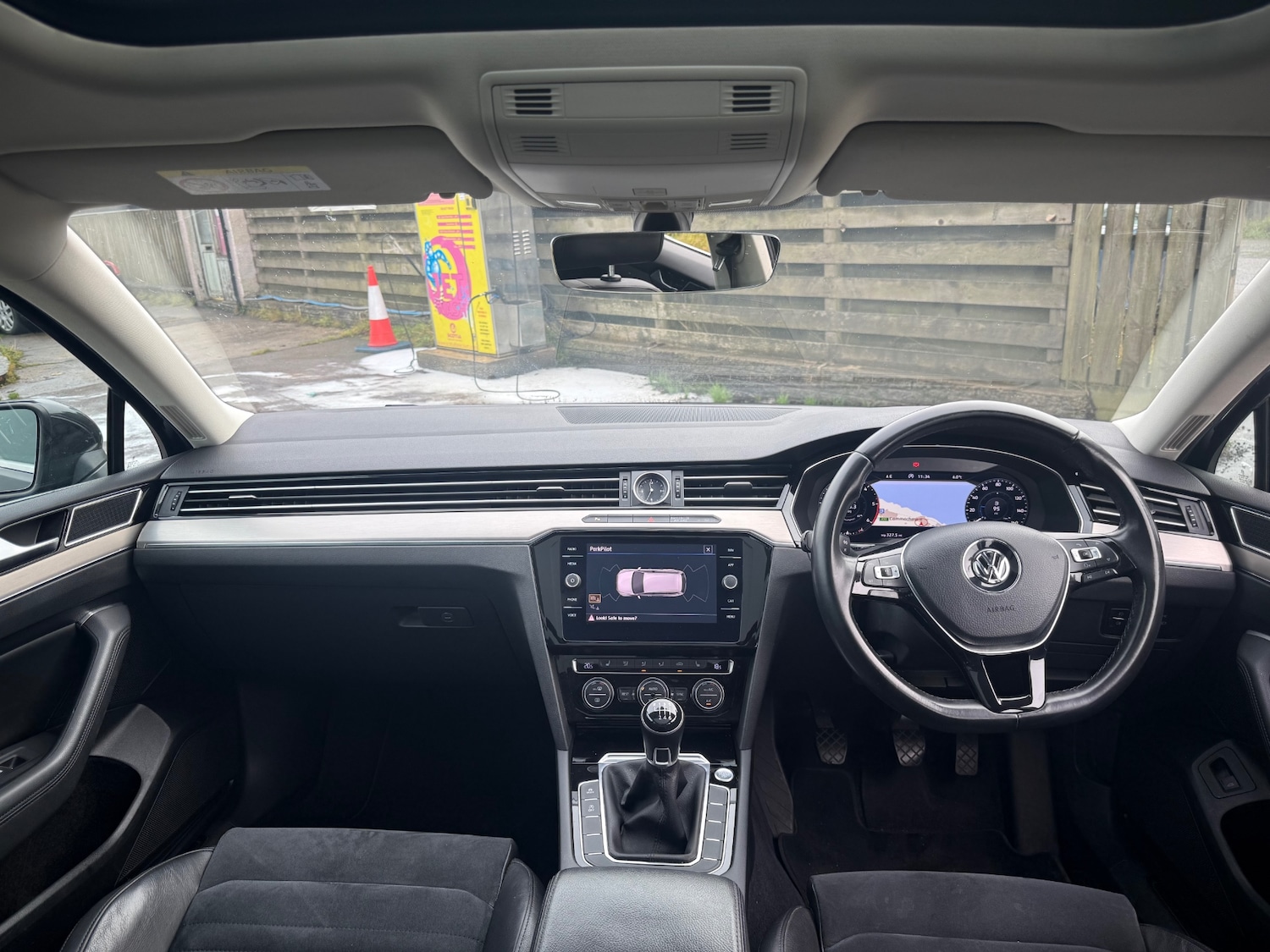 Used Volkswagen Passat 2018 for sale - 76477697: Photo 11