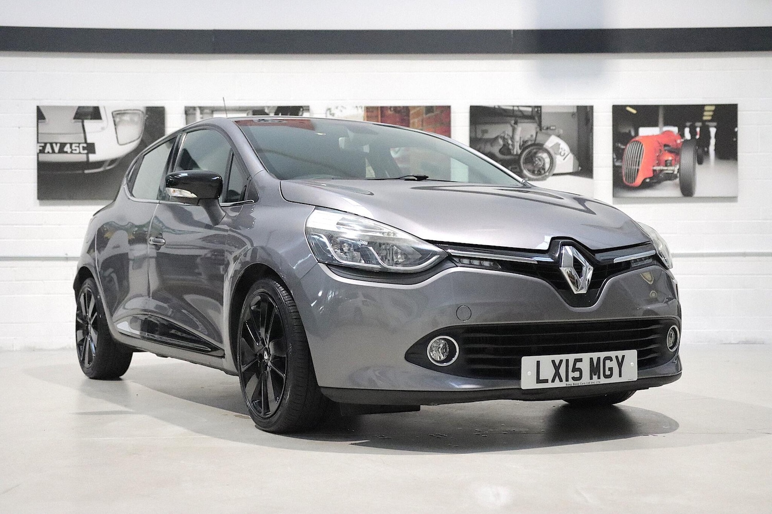 Used Renault Clio 2015 for sale - 76432550: Photo 1