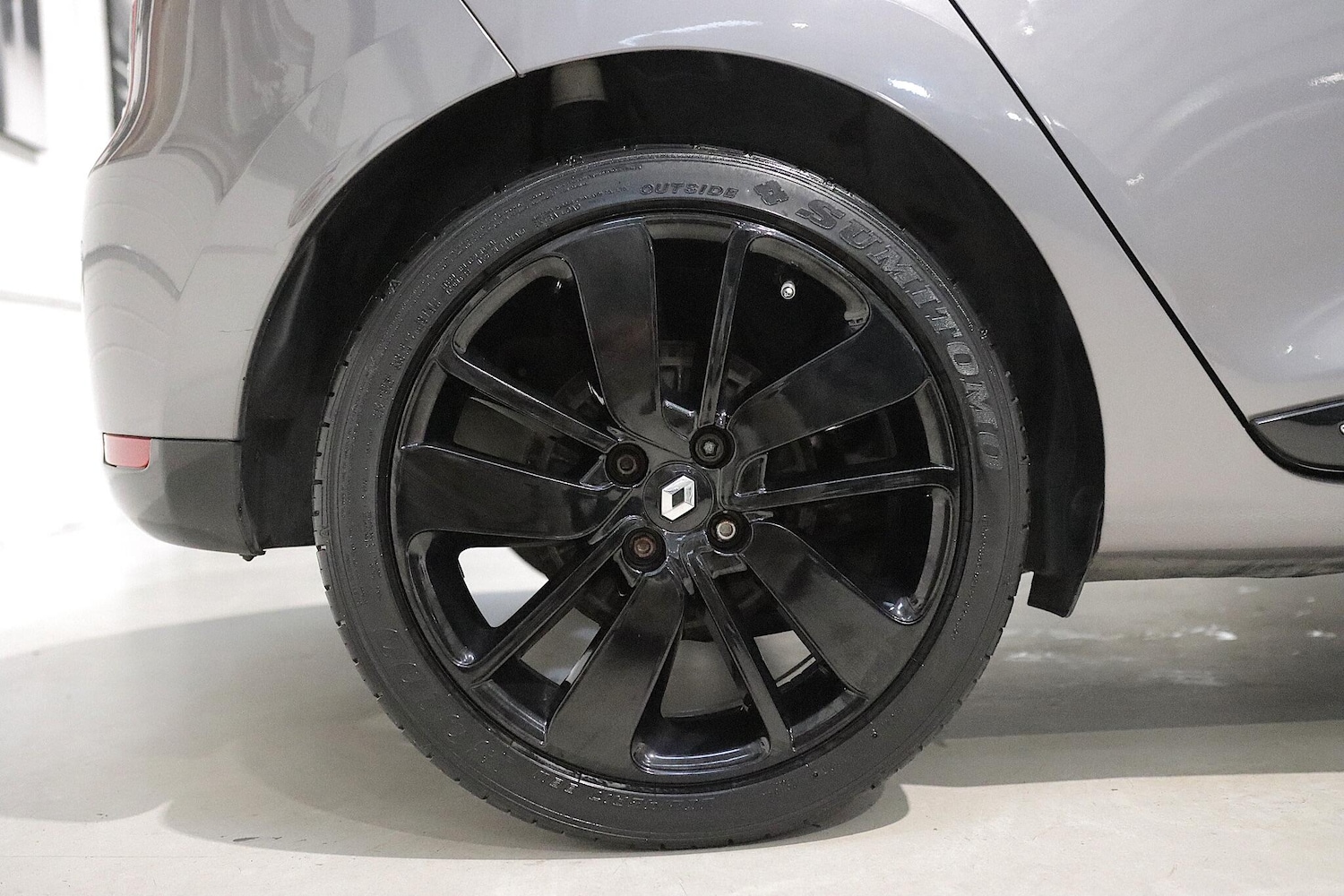 Used Renault Clio 2015 for sale - 76432550: Photo 31