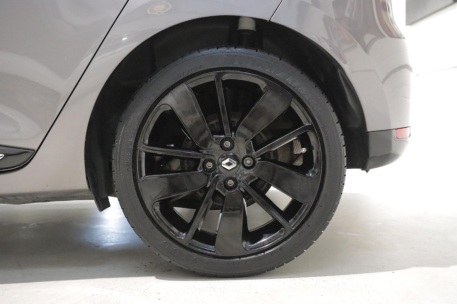 Used Renault Clio 2015 for sale - 76432550: Photo 32