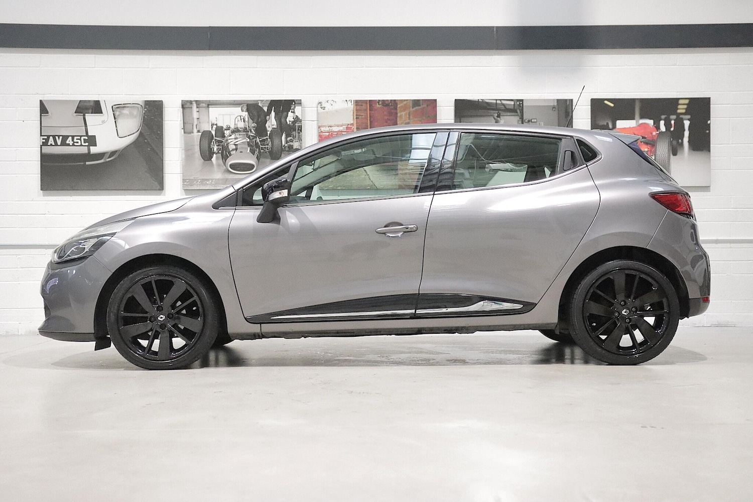 Used Renault Clio 2015 for sale - 76432550: Photo 6